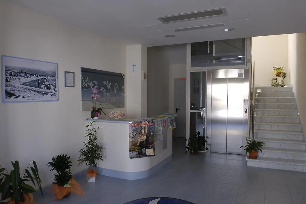 Residence Pax Fiumaretta di Ameglia Ξενοδοχείο με διαμερίσματα